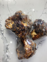 Load image into Gallery viewer, Butcher's Prime Royal Knuckle- Medium and Large Dogs