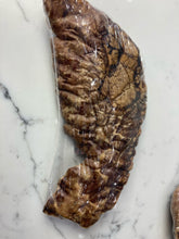 Load image into Gallery viewer, Butcher&#39;s Prime Roasted Beef Lung Steak- For All dogs and Cats
